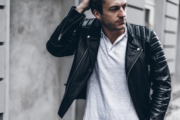 What weather should you wear a leather jacket?