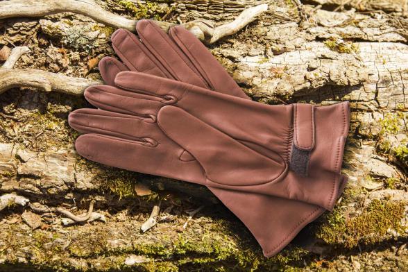 Manufactring process of Leather gloves